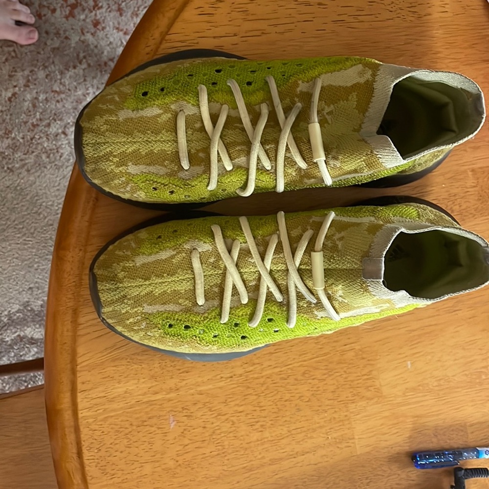 Yeezy 380 Hylte Used with box and extra laces